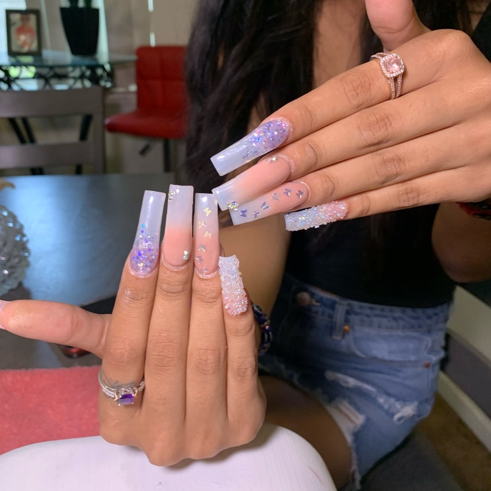 Nail Tech